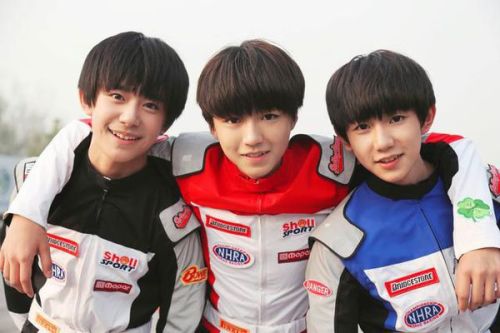 TFBOYS最新寫真亮相，青春活力的璀璨再現(xiàn)